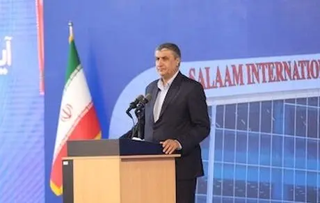وزیر راه و شهرسازی:

توان داخلی در ساخت فرودگاه با احداث ترمینال سلام ارتقا یافت 