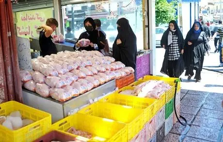 هر روز به جمعیت افرادی که توان خرید گوشت و مرغ ندارند، افزوده می‌شود
