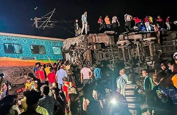 شمار جانباختگان تصادف قطار به 288 نفر رسید