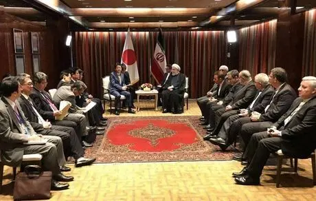 دیدار روحانی و شینزو آبه نخست وزیر ژاپن