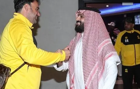 رئیس باشگاه الاتحاد: بازیکنان به هواداران عیدی دادند/ جشن و شادی برای شکست ذوب‌آهن کافی است 