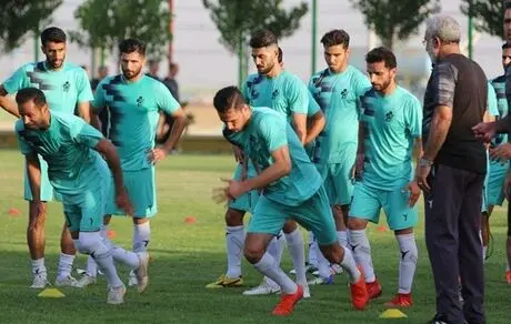 پیکان با ذوب آهن و گل‌گهر بازی می‌کند