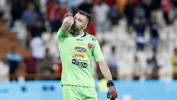 پشت پرده انصراف مدیرعامل پرسپولیس از سفر به سوئیس/ رادوشویچ زیر میز زد!