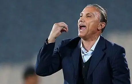 درخشان: پرسپولیس سردرگم است