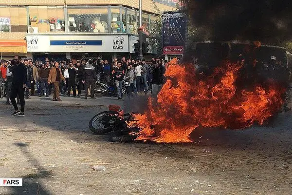 "ققنوس"ها وابسته به سلطنت‌طلبان و عامل اغتشاشات اخیر دستگیر شدند