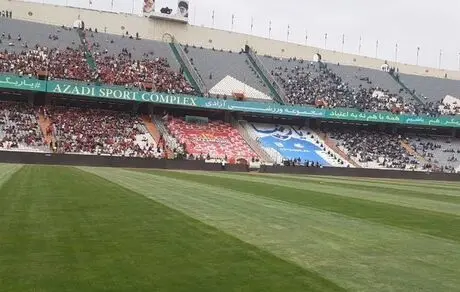 حواشی قبل از دربی ۱۰۱؛ پرتاب اشیا، شعار علیه بیرانوند و واکنش پرسپولیسی‌ها 