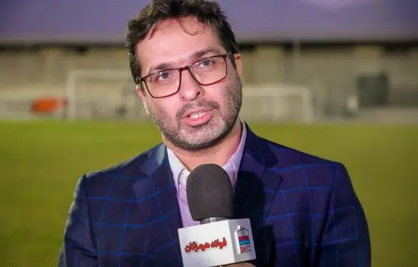 مدیرعامل شرکت فولاد هرمزگان: به صورت همه جانبه از تیم فوتبال حمایت می‌کنیم