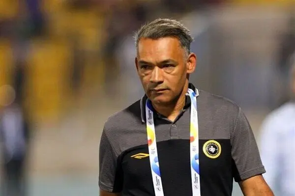 مورایس در سپاهان ماندنی شد!