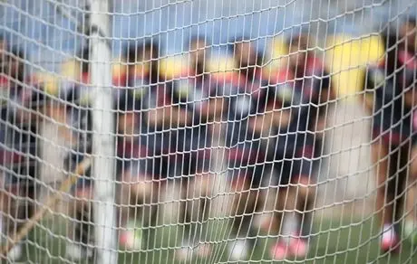 بازگشت پرسپولیسی‌ها به تمرینات در غیاب ۱۰ بازیکن