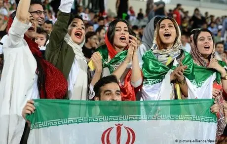 نامه رئیس فیفا به تاج برای ورود بانوان به ورزشگاه‌ها + عکس
