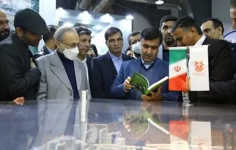بازدید معاون رئیس جمهور از غرفه شرکت ملی صنایع مس ایران