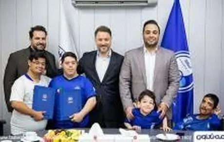 فرشتگان استقلالی همراه با بیمه تعاون