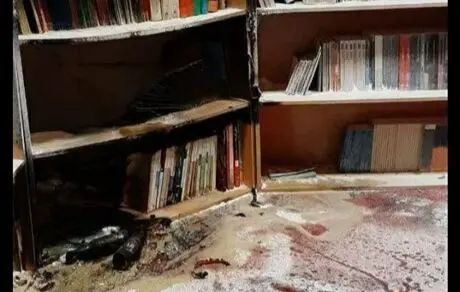 دانشگاه تهران به آتش کشیده شد