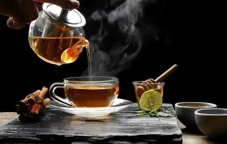 کاهش فشار خون بالا با نوشیدنی‌های گرم خاص