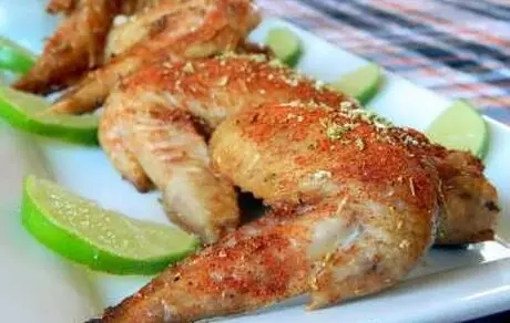 آیا خوردن گردن مرغ و بال مرغ برای سلامتی مضر است؟