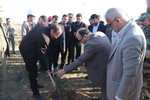 قدردانی رییس سازمان منابع طبیعی و آبخیزداری کشور از اقدامات شرکت آلومینای ایران در راستای حفاظت از محیط زیست