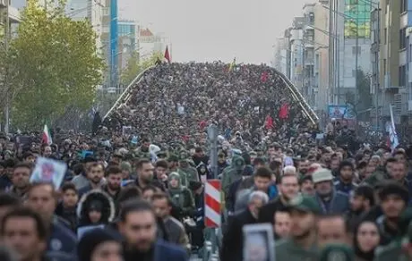 تصویری از فوت‌شدگان در تشییع سردار سلیمانی +عکس
