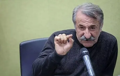 کوروش کمپانی به من هم گفت که برایش تبلیغ کنم اما نکردم! 