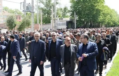 پیکر استاندار شهید آذربایجان شرقی در میان حضور گسترده مردم مراغه تشییع شد