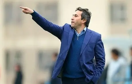 سرمربی جدید ملوان : زیر بار بازیکن پولی نمی روم