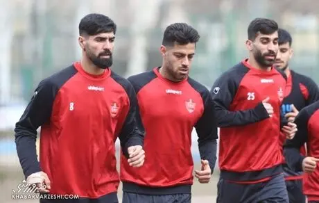 پورعلی‌گنجی، نزدیکی‌های پرسپولیس!