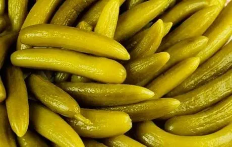 دستور تهیه خیار شور خانگی به 3 روش + نکات مهم