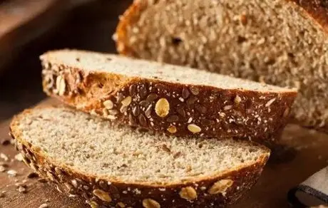 کدام نان برای دیابتی‌ها و کاهش وزن مناسب است؟