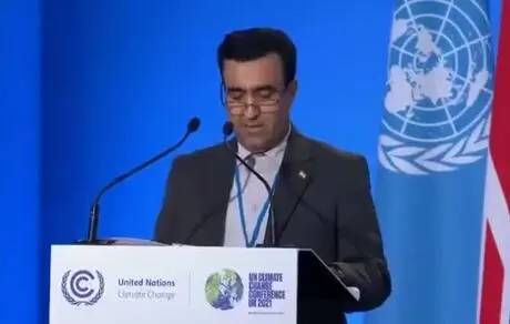 مسئولی که انگلیسی بلد نیست اما اصرار به انگلیسی حرف زدن دارد! 