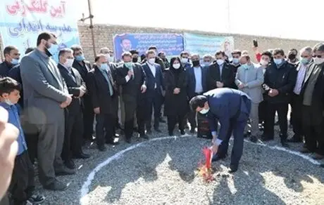 سالن ورزشی و مدارس شهدای بانک رفاه کارگران در آذربایجان غربی ساخته می شود