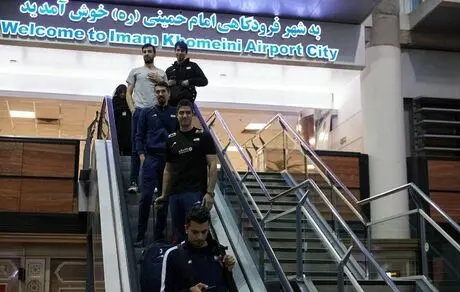 کاروان تیم‌ ملی والیبال به تهران رسید 