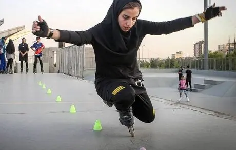 اسکیت سواری دهه هشتادی ها در تهران+فیلم