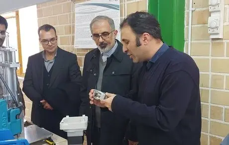 مدیرعامل بانک صنعت و معدن از طرح های نوآورانه در پارک فناوری پردیس بازدید کرد