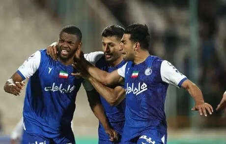 مهرانپور: ساپینتو به خوبی از داشته‌هایش استفاده می‌کند/ دفاع فولاد و حمله استقلال، جنگ زییایی را می‌سازند