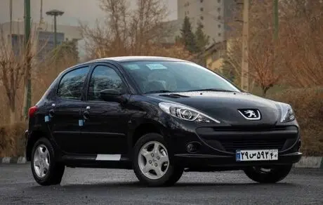 قیمت پژو 207 در اولین روزهای 1402 + جدول