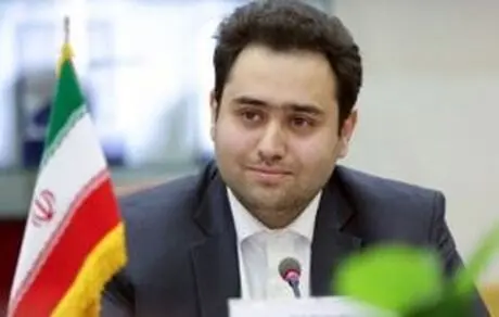 کنایه داماد روحانی به آشنا و واعظی: «دولت نه واعظی توانمند دارد نه مشاورانی آشنا به سیاست»