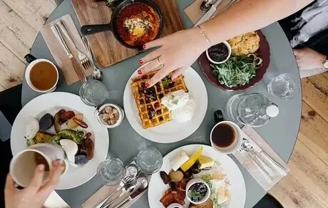 آیا گرسنه‌ها عصبانی‌ترند؟