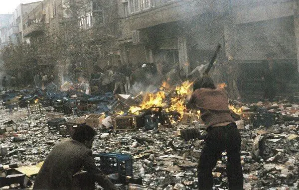 به آتش کشیدن مشروب فروشی‌ها در تهران