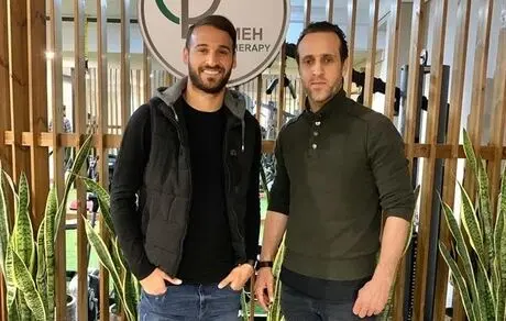 لقبی درخشان که کاپیتان پرسپولیس با آن علی کریمی را خطاب کرد!+عکس