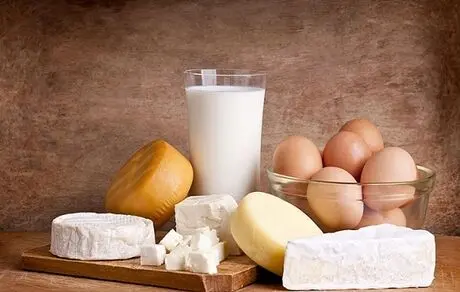 روزی چقدر لبنیات مصرف کنیم ؟