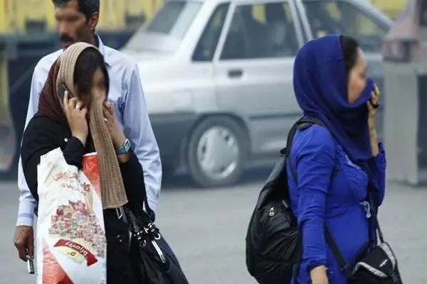در و دیوار شهر را با جملات شهدا درباره حجاب پر نکنید!