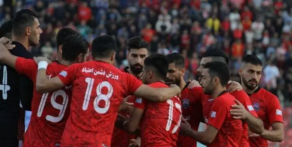 برگزاری جلسه صنیعی‌فر با بازیکنان بعد از اعتصاب 3 روزه+عکس