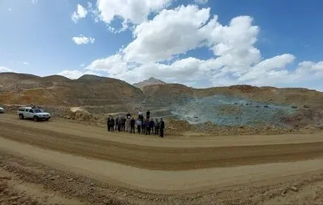 استخراج بیش از ۲۴۸ هزار تن ماده معدنی در سال ۱۴۰۰ 
