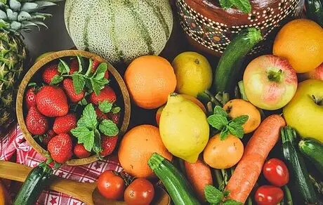 مسمومیت ناشی از میوه و سبزیجات  
