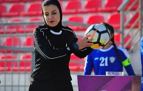 درخواست فیفا از ایران برای استفاده از داور زن