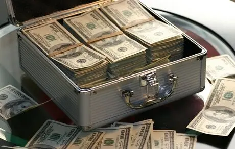 ادعای یک کارشناس: اختلاس و دزدی با هم متفاوتند/اختلاس دزدی نیست