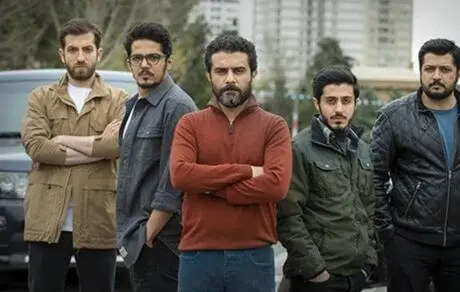 بازیگر زن سریال گاندو در استخر+عکس