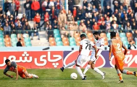 مدیرروستا: کالدرون نشان داده مربی بدی نیست 