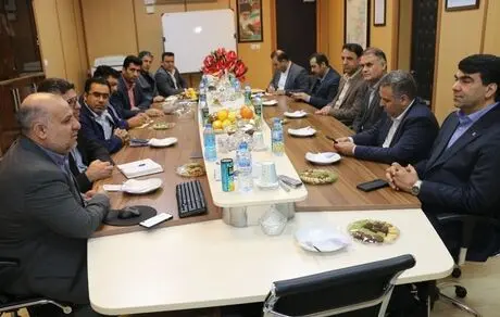 نشست مدیر عامل بانک توسعه تعاون با مدیر عامل شرکت پتروشیمی اروند