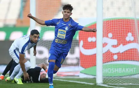 مهدی قائدی 7 سال از همسرش کوچکتر است !