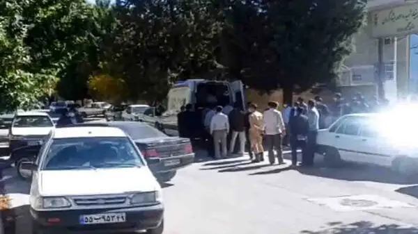 ماجرای خودسوزی مرد ایثارگر مقابل بنیاد شهید! / عکس صحنه در یاسوج